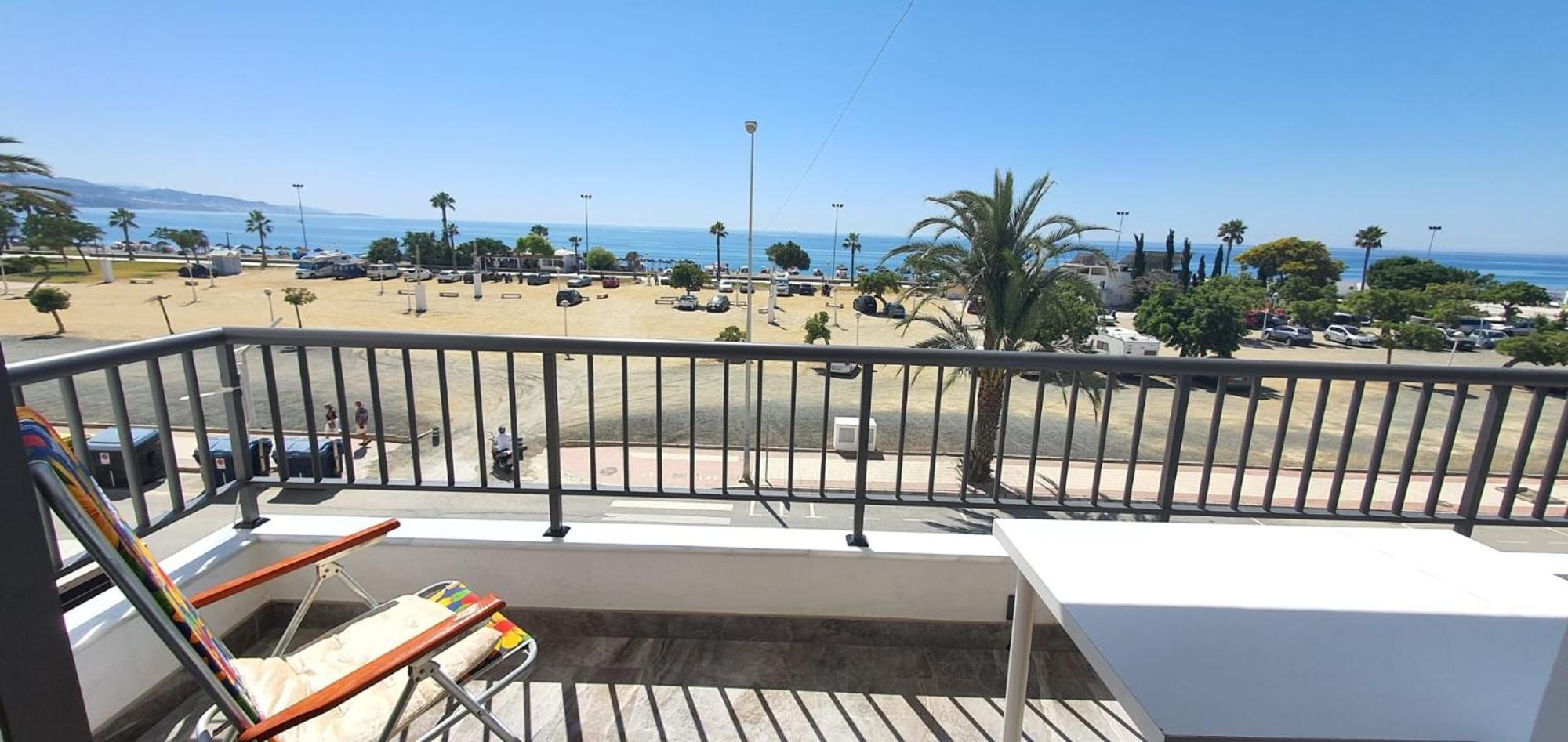 Frente Al Mar * Torre Del Mar